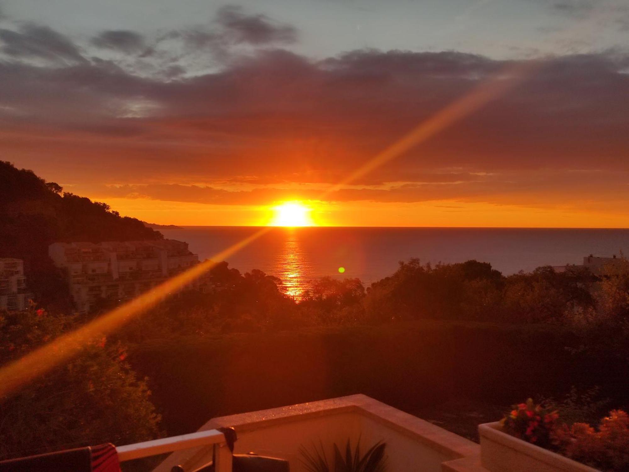 Apartamento Con Piscina - Tossa - Magnificas Vistas Al Mar Χιρόνα Εξωτερικό φωτογραφία